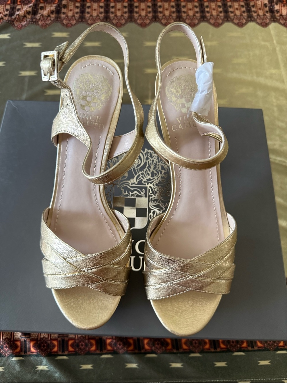 Vince Camuto Paden Gold Metallic Leather Platform Heels 7.5M